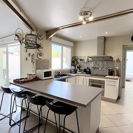 L'hermionne, Maison Pour 8 Personnes בית נופש *