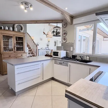 בית נופש L'hermionne, Maison Pour 8 Personnes *